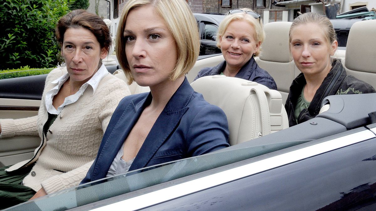 vier frauen und ein todesfall