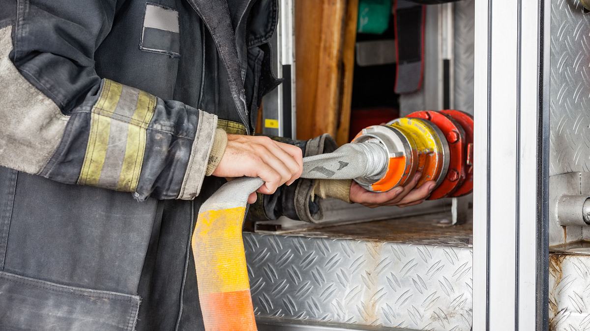 hinter der uniform - im einsatz mit der feuerwehr