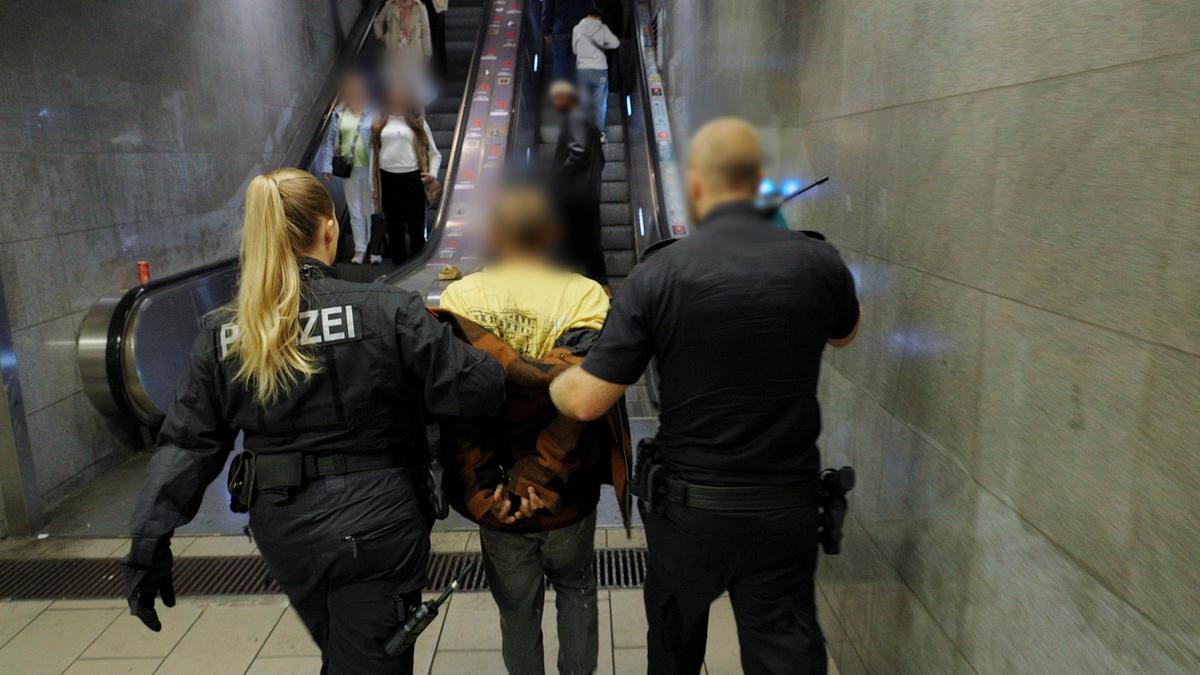 110 hannover - im visier der polizei