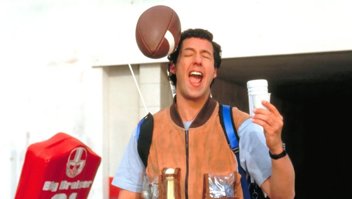 Adam Sandler als Bobby Boucher im Film „Waterboy - Der Typ mit dem Wasserschaden“.