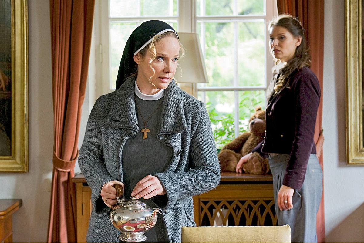 Die Nonne und der Kommissar - Verflucht die nonne und der kommissar - verflucht