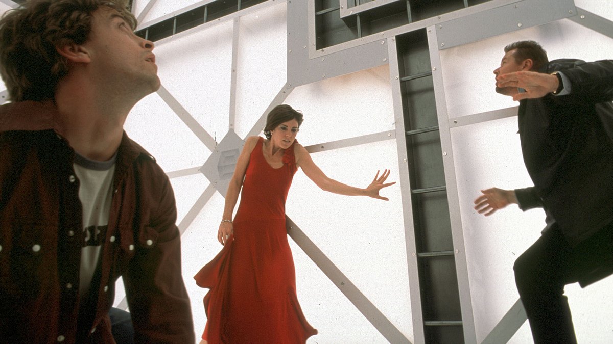 cube 2: hypercube