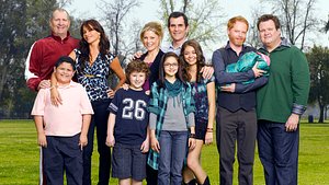 In Staffel 5 von Modern Family gab es Familienzuwachs bei Jay und Gloria - jetzt wird ein neuer Darsteller für die Rolle des Kindes gesucht.