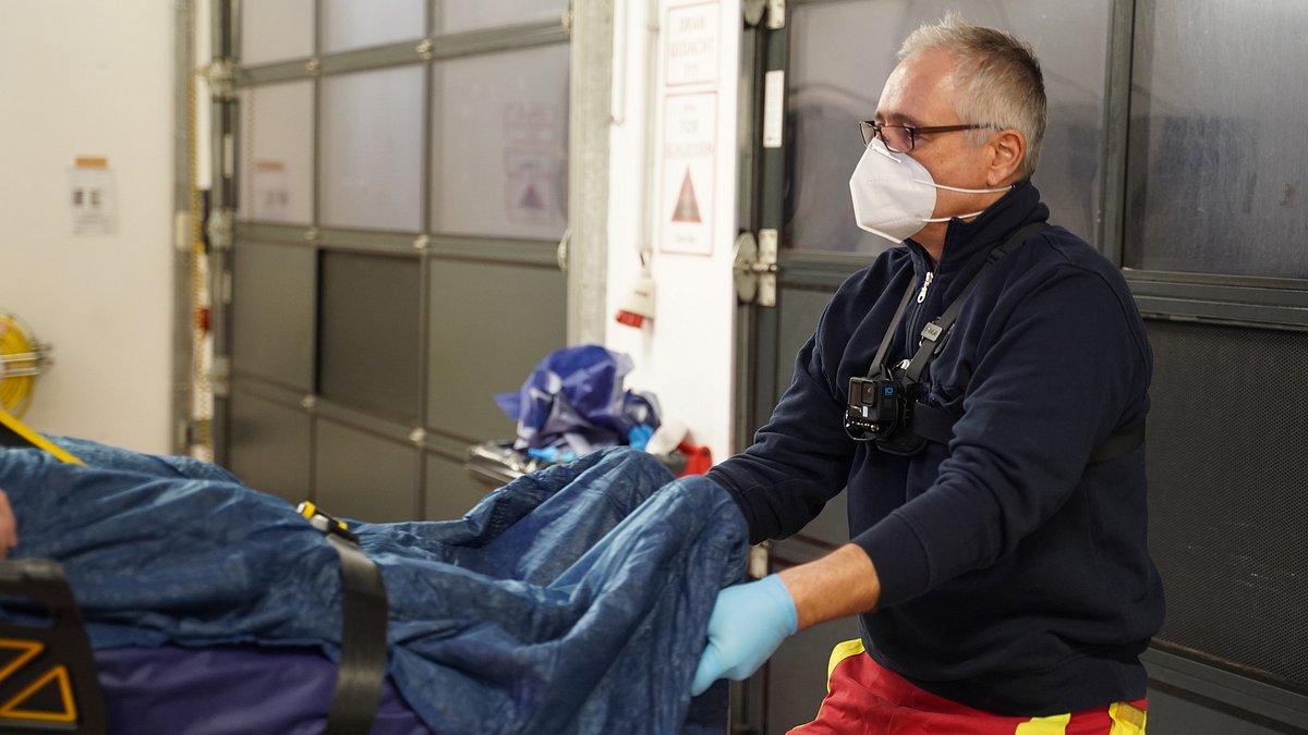 nachtschicht: einsatz für die lebensretter