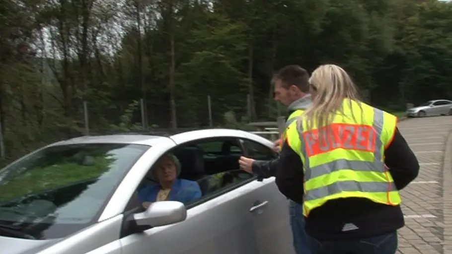 Schneller als die Polizei erlaubt schneller als die polizei erlaubt