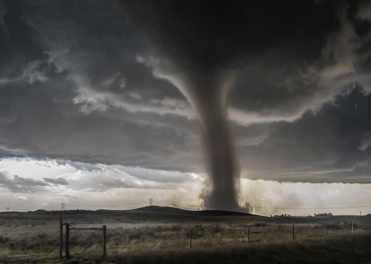 Monsterwetter: Erdrutsch, Fluten und Tornados monsterwetter: erdrutsch, fluten und tornados