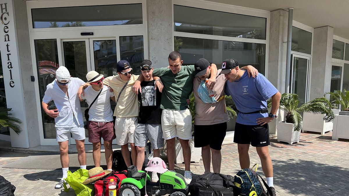 ausnahmezustand in lignano - österreicher im pfingstrausch