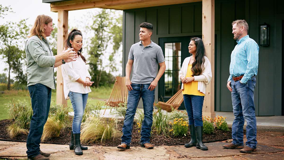 fixer upper: welcome home