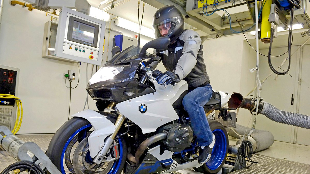 die motorradfabrik - ein superbike entsteht
