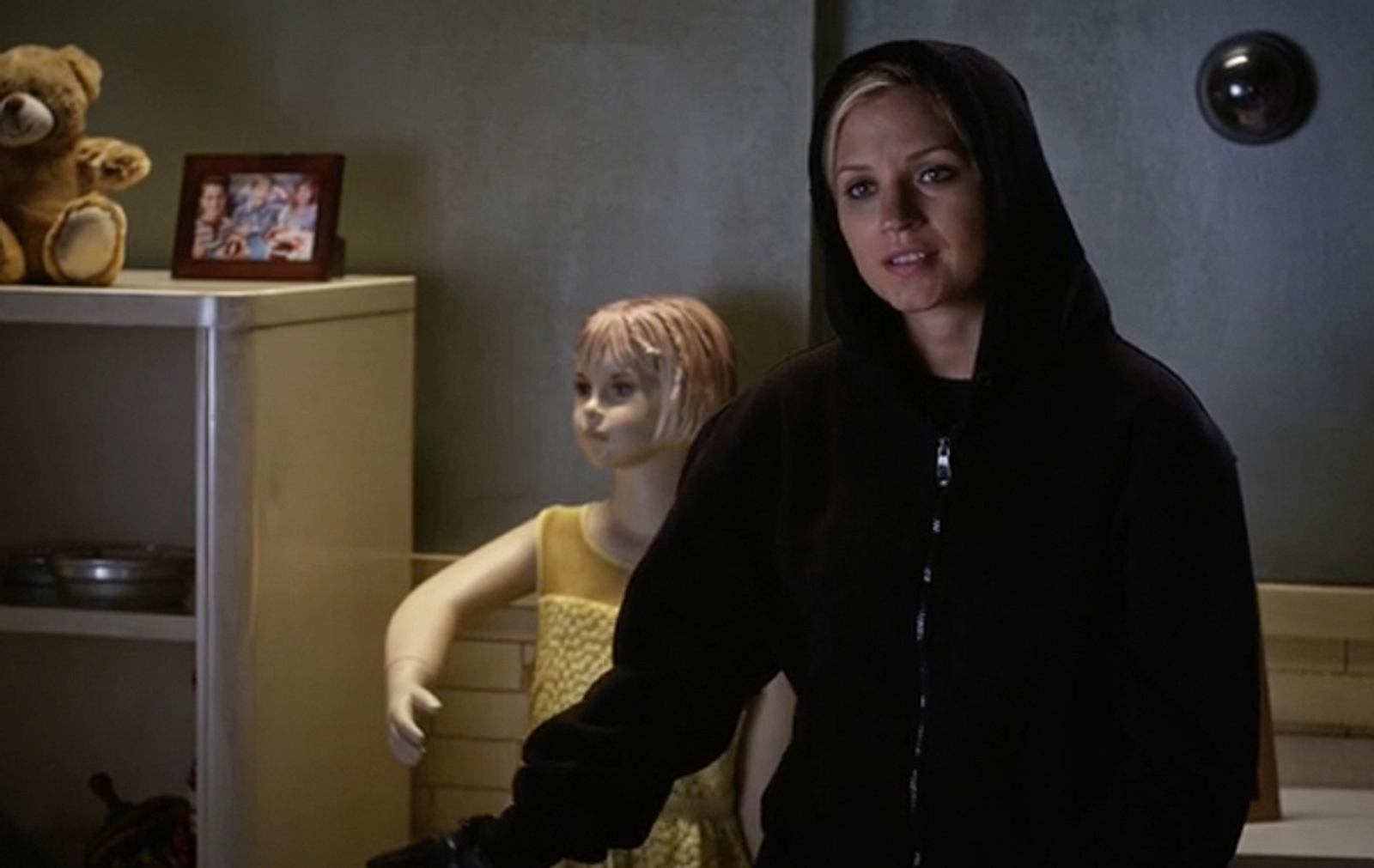 Pretty Little Liars Wer Ist A Staffel 2 Pretty Little Liars: Wer ist A, beziehungsweise A.D.?