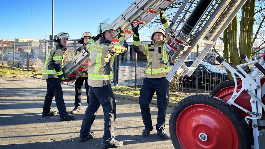 112: Feuerwehr im Einsatz 112: feuerwehr im einsatz