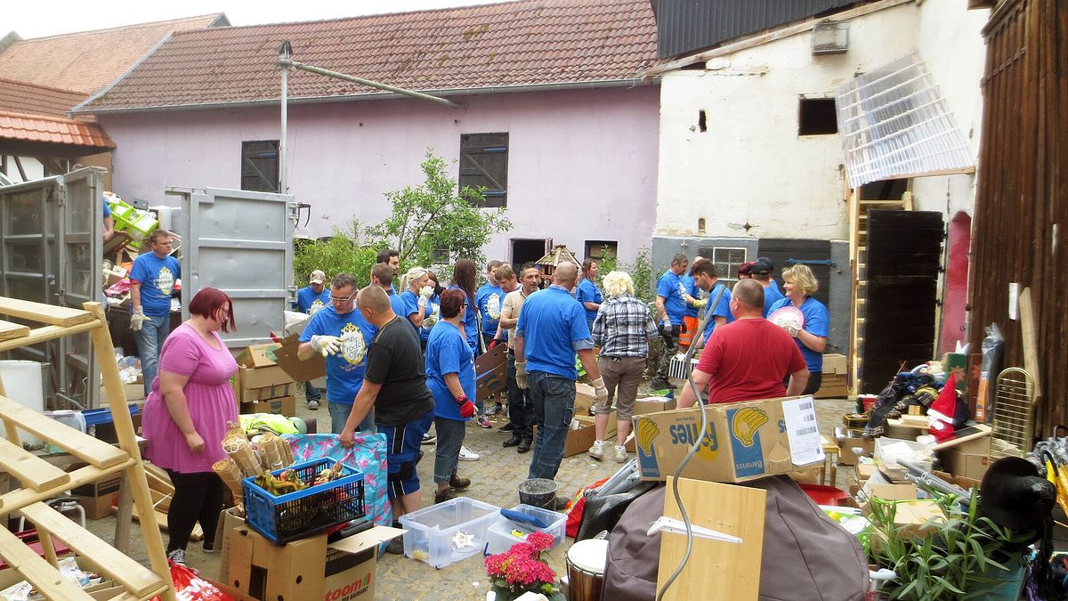 der trödeltrupp - das geld liegt im keller