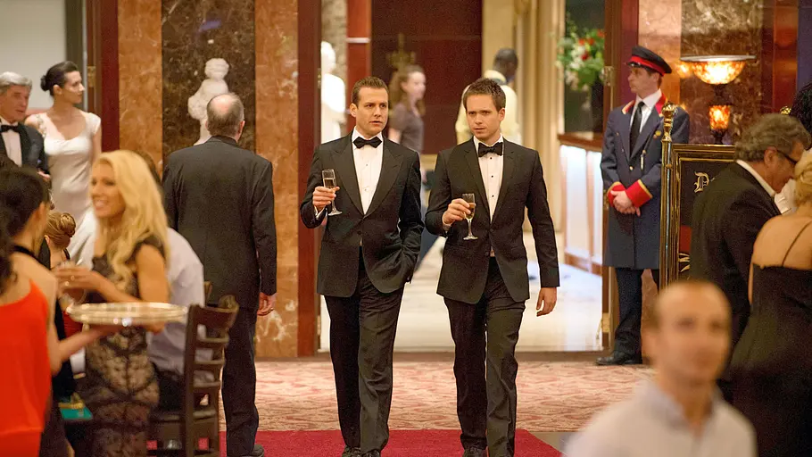 Suits suits