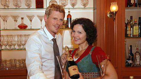 Emma (Ivanka Brekalo) und Felix (Martin Gruber) - Sturm der Liebe - Foto: ARD