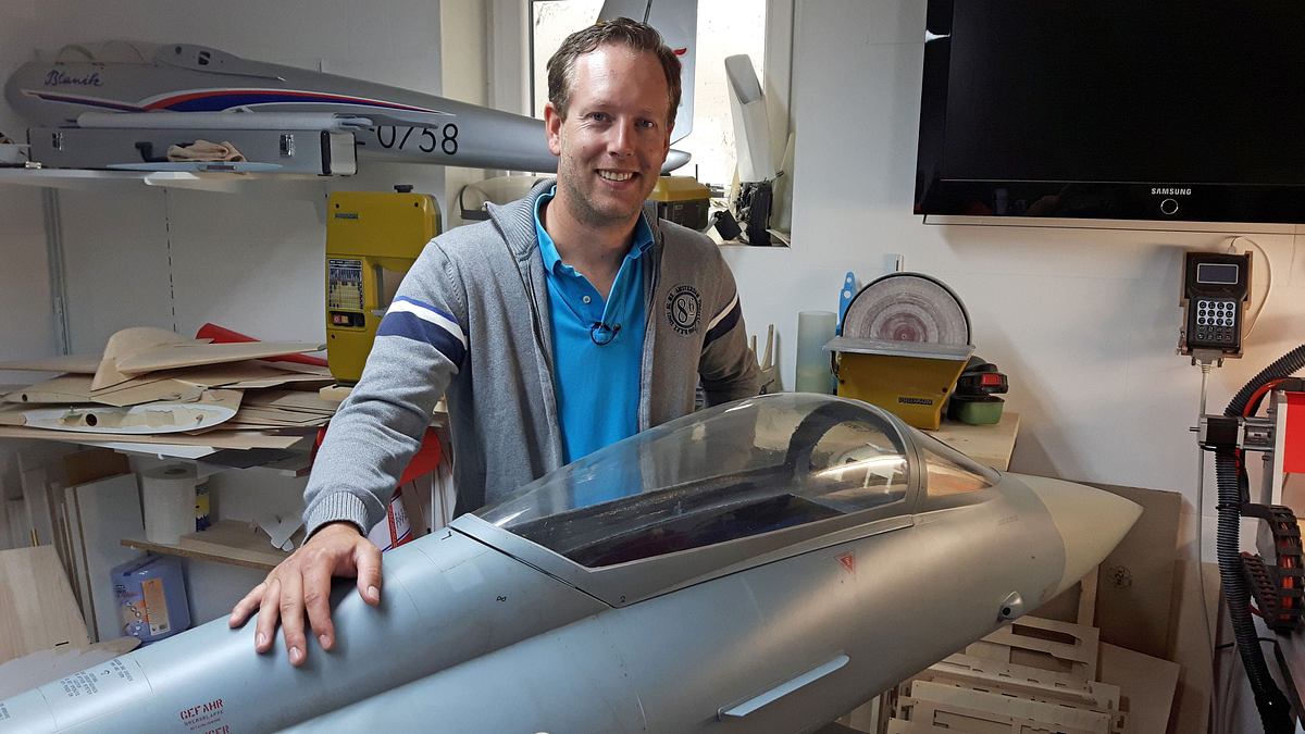 High-Tech aus dem Hobbykeller - Modellbauer der Meisterklasse high-tech aus dem hobbykeller - modellbauer der meisterklasse