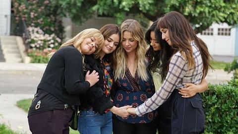 „Pretty Little Liars“-Cast - Foto: Freeform