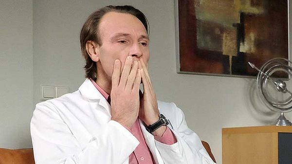 In aller Freundschaft-Star Bernhard Bettermann gesteht Ausstiegsgedanken - Foto: MDR/Saxonia Media/Kiss