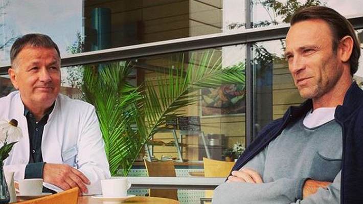 In aller Freundschaft: Roland Heilmann, Martin Stein - Foto: Instagram/inallerfreundschaft_official