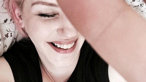 BTN-Paula: Laura Maack zeigt sich erstmals nach Nasen-OP! - Foto: Facebook/Laura Maack