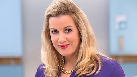 In aller Freundschaft-Star Alexa Maria Surholt: Happy End für Sarah! - Foto: ARD/Tom Schulze