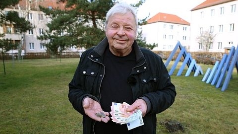 Armes Deutschland Rentner Reinhard - Foto: RTL II