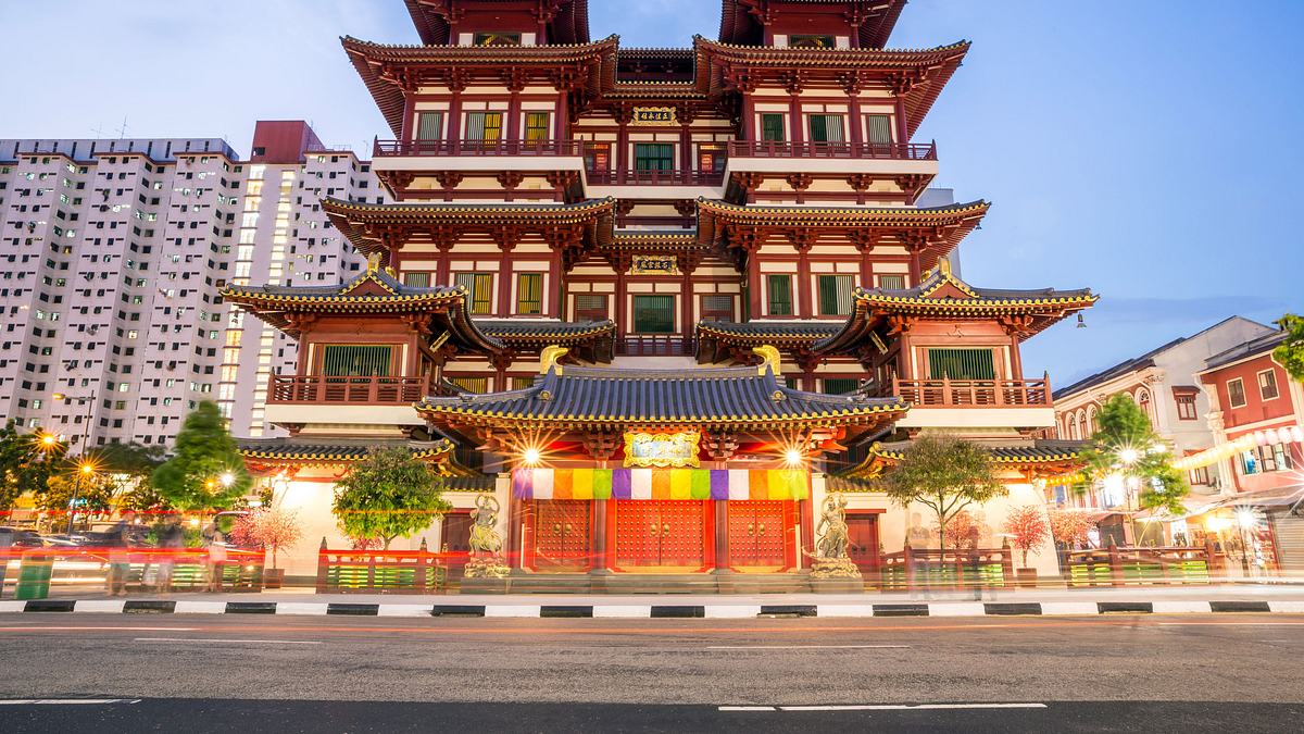 wunderwelt singapur - himmelsstürmer und geisterjäger