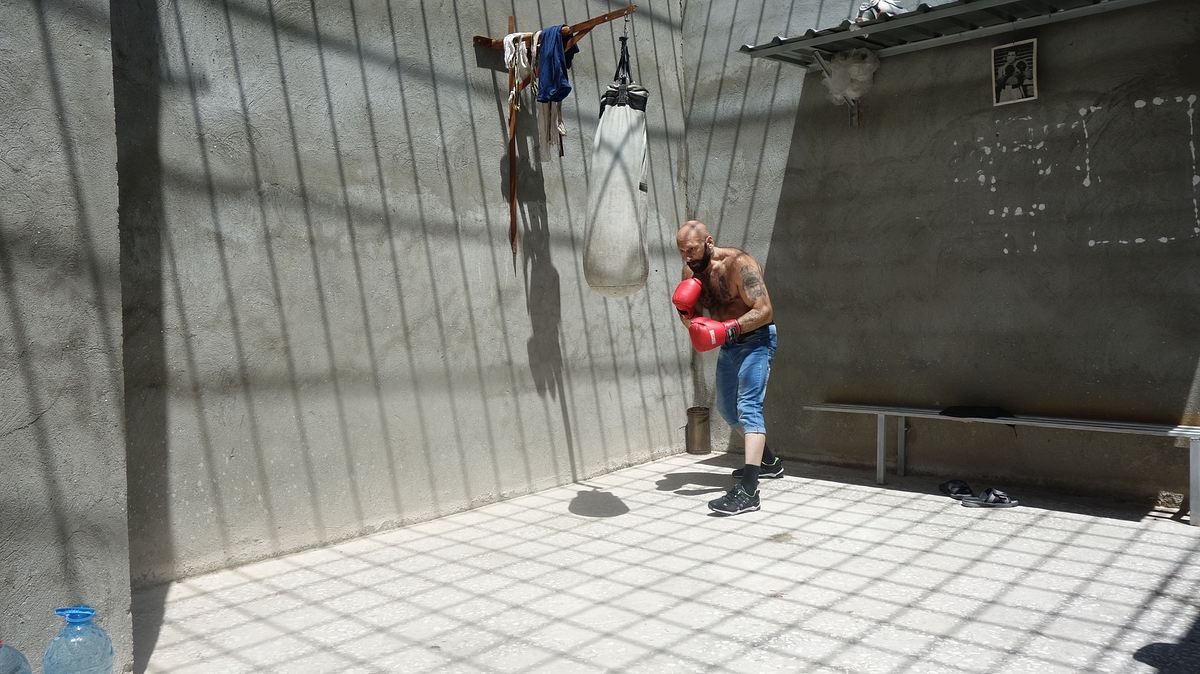 überleben hinter gittern
