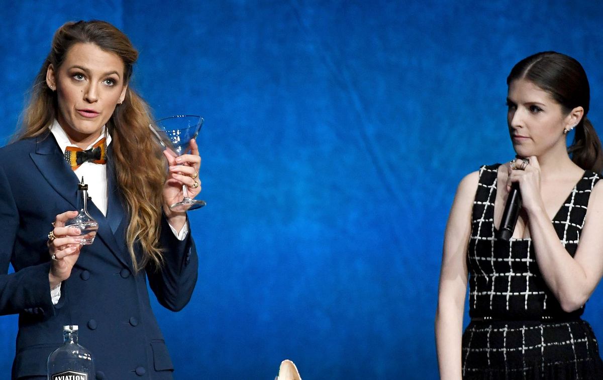 Nur ein kleiner Gefallen: Es ist verkorkst | Anna Kendrick und Blake Lively im Interview