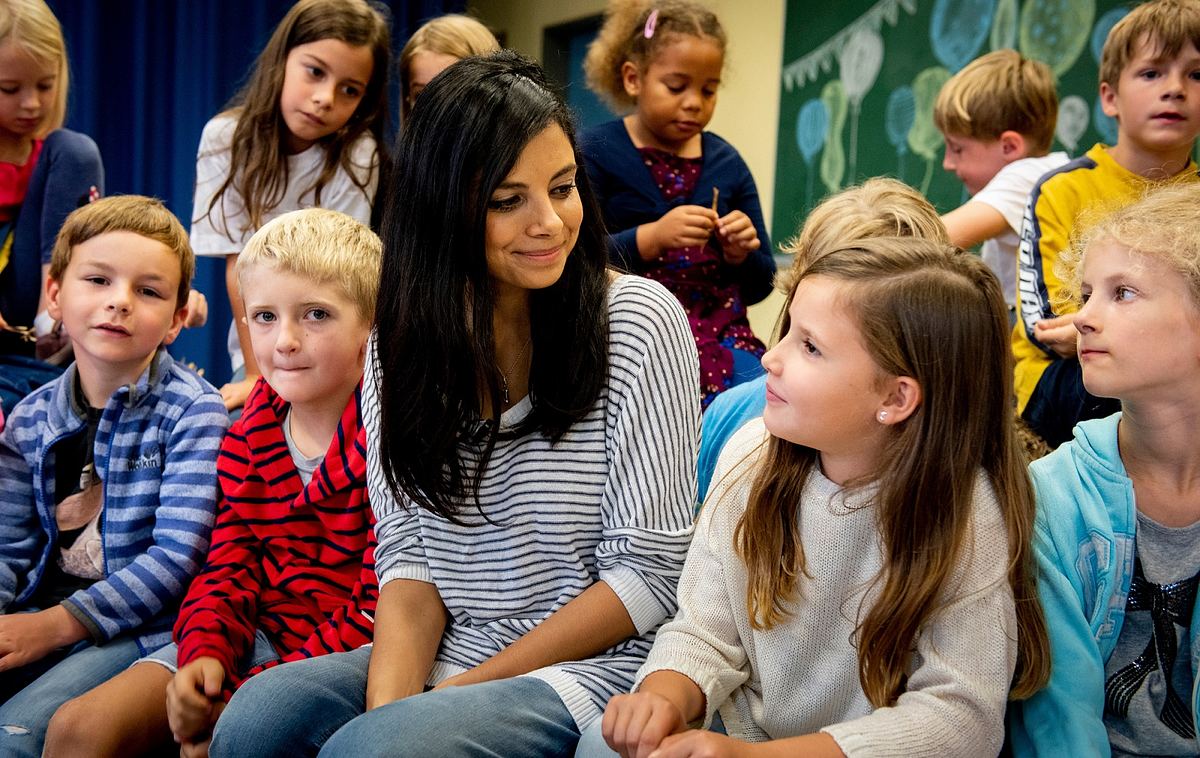No More Boys and Girls mit Collien Ulmen-Fernandes