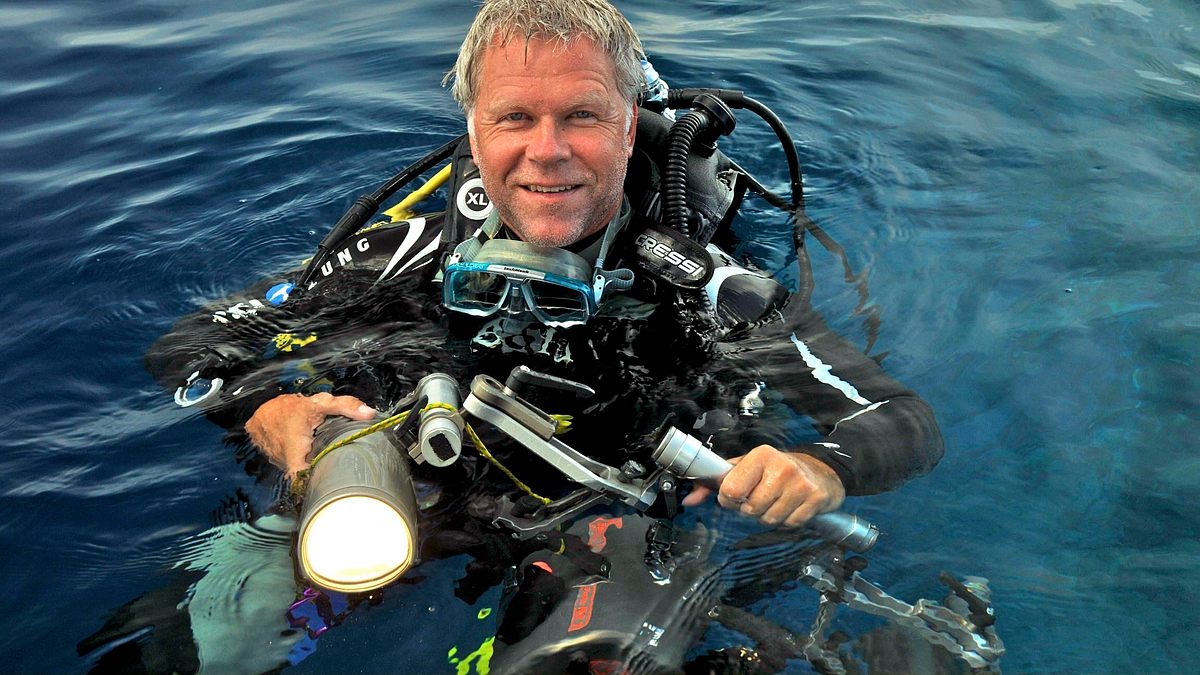 into the blue - indonesiens unterwasserparadiese