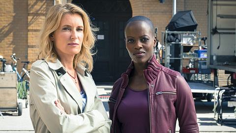 Furtwängler u Kasumba Tatort-Team - Foto: NDR/Christine Schroeder
