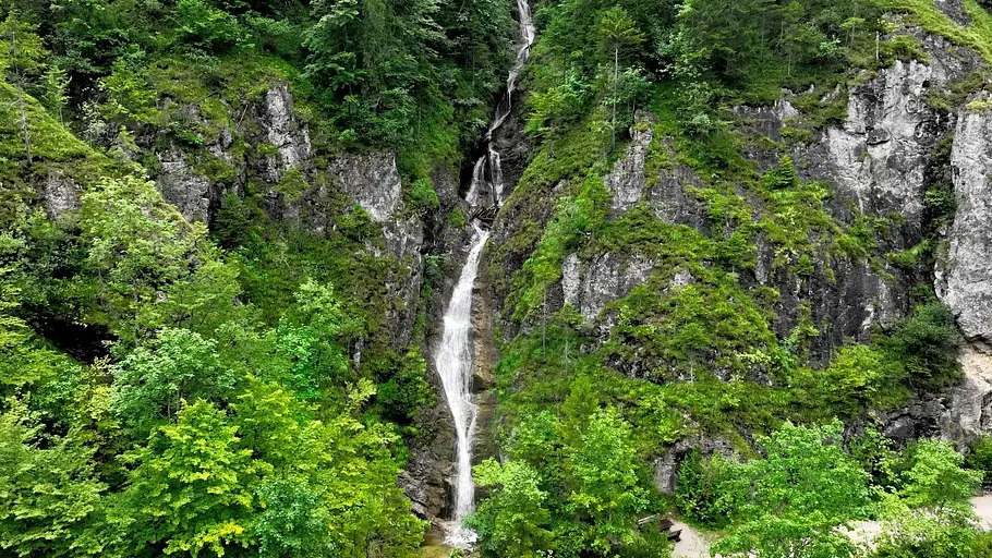zwischen fels und fluss