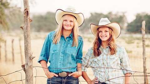 Bibi und Tina Kostüm| Die schönsten Accessoires für Fans - Foto: iStock/ktmoffitt