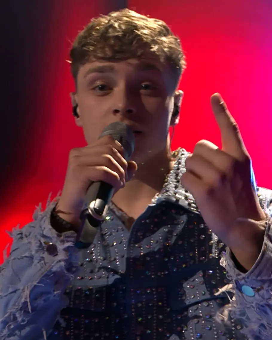 Tyrell bei seinem DSDS-Finalsong Tyrell bei seinem DSDS-Finalsong
