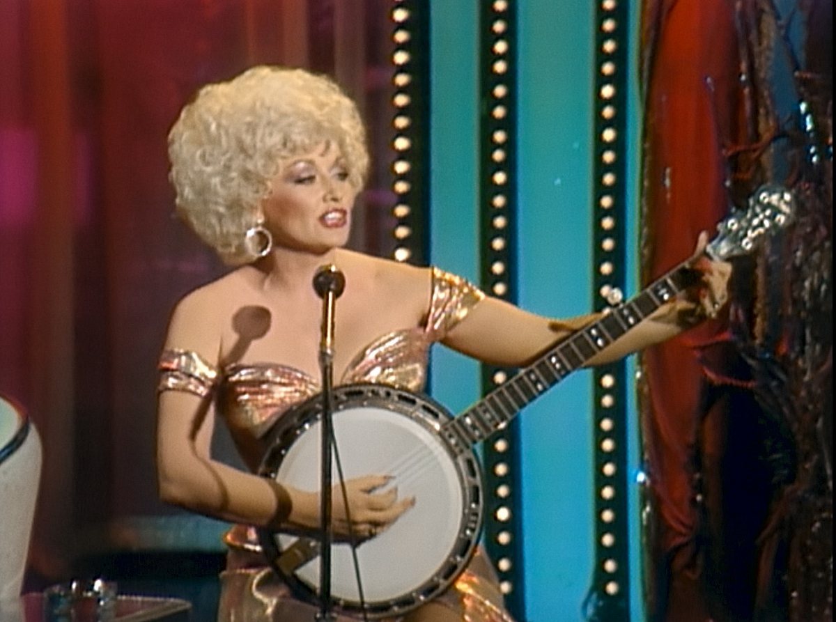 dolly parton: everybody's darling