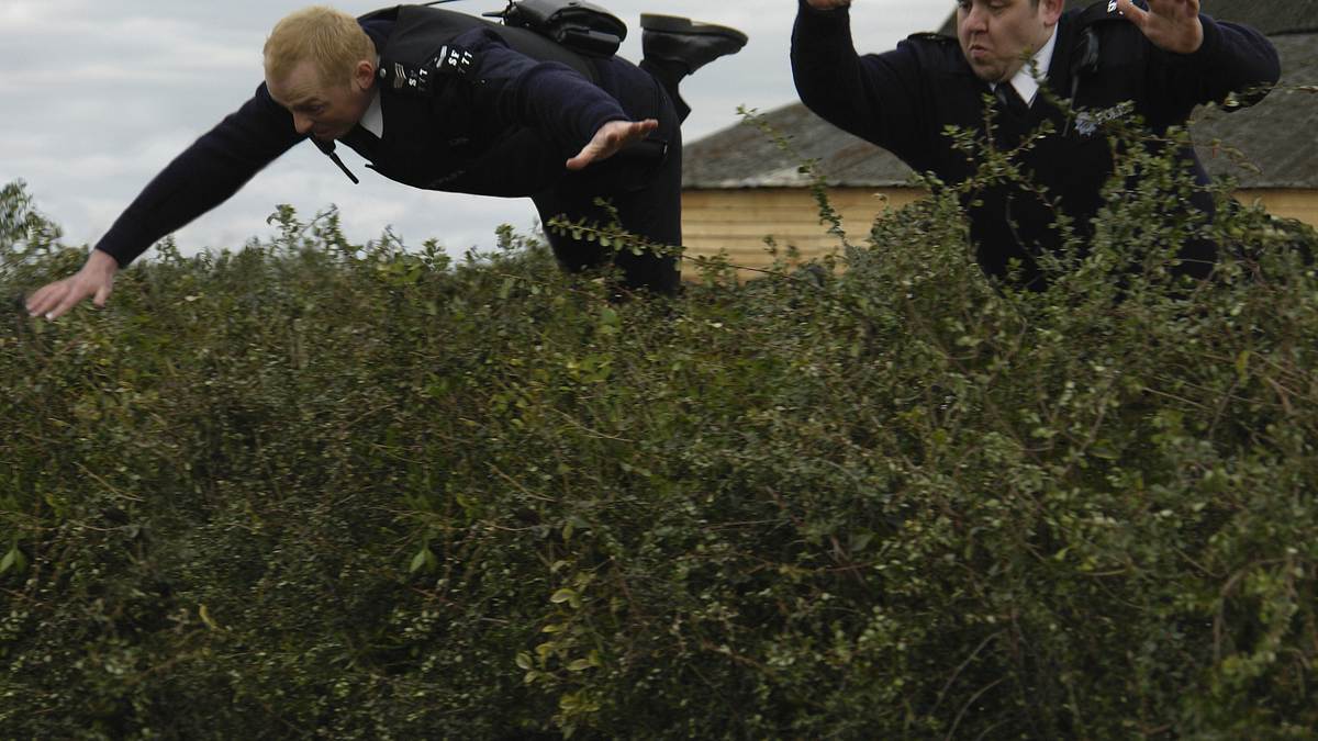 hot fuzz - zwei bad boys räumen auf