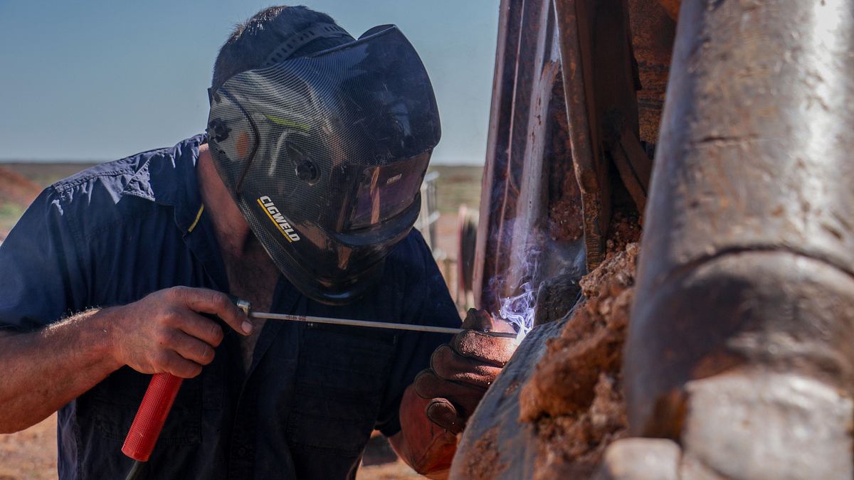 outback opal hunters - edelsteinjagd in australien