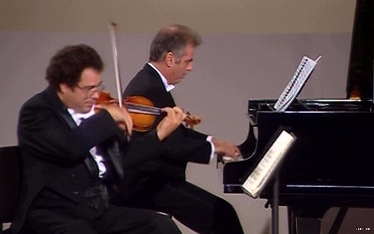 brahms : violin sonata no. 1 in g major, op. 78 - itzhak perlman, daniel barenboim