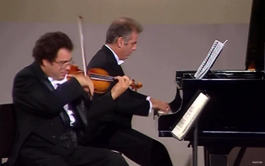 Brahms : Violin Sonata No. 1 in G major, op. 78 - Itzhak Perlman, Daniel Barenboim brahms : violin sonata no. 1 in g major, op. 78 - itzhak perlman, daniel barenboim