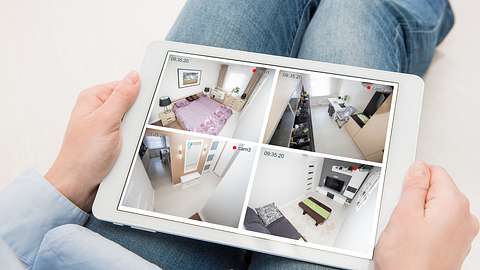 Überwachungskamera WLAN - Foto: iStock / scyther5