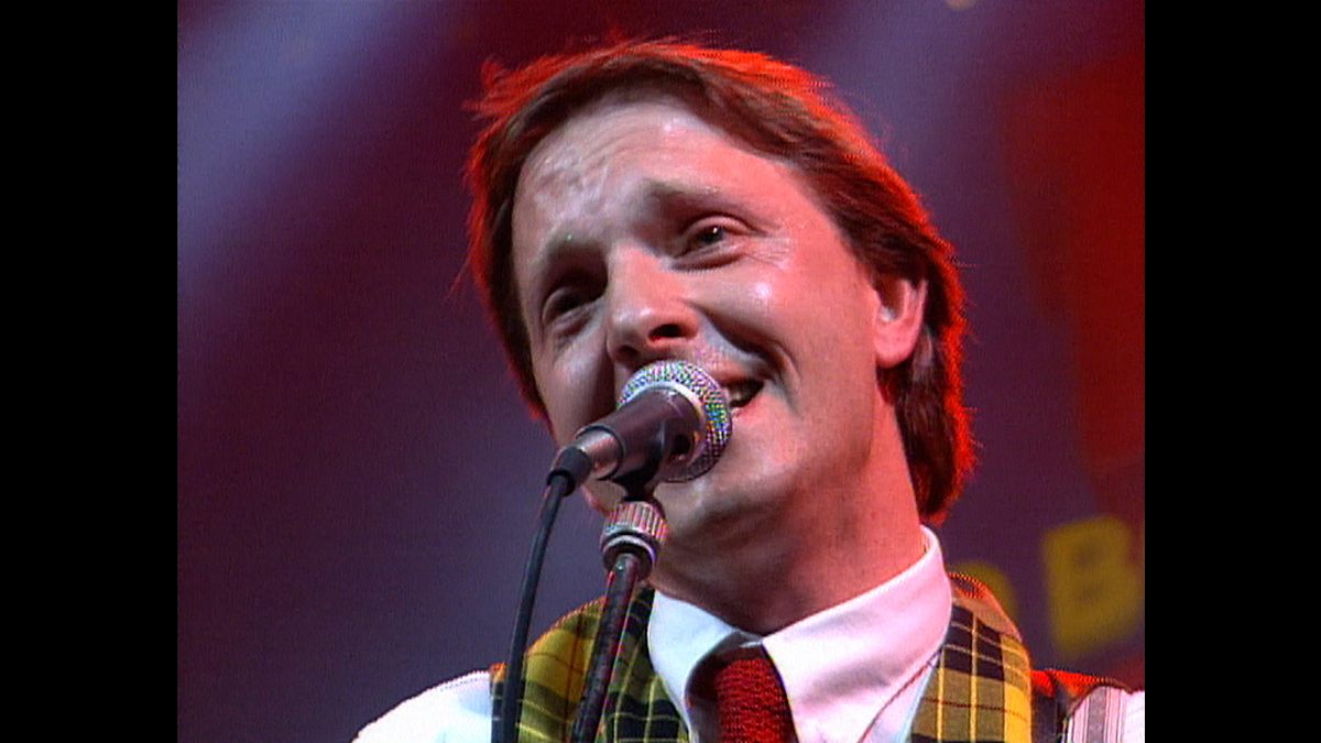 br retro: back on stage