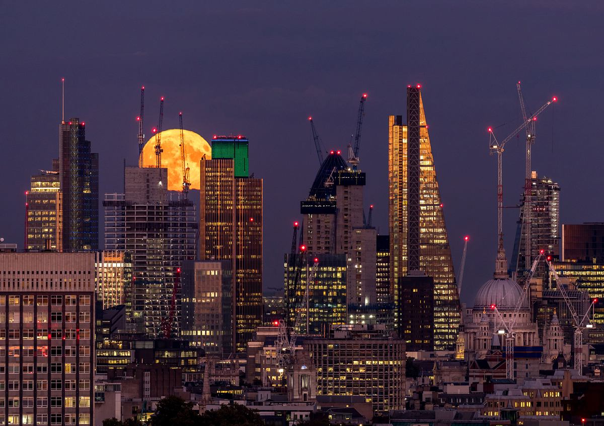 alpha-thema: mond