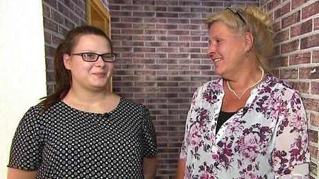 Calantha Wollny und Silvia Wollny freuen sich - Foto: RTL II