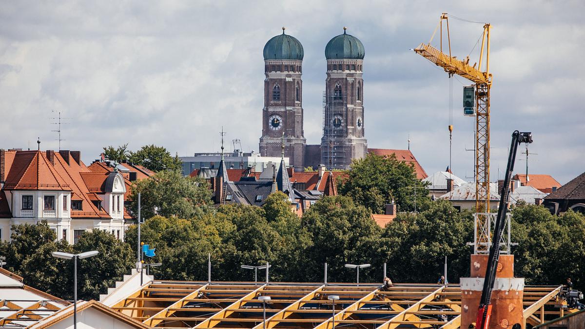 Zelte, Zeitdruck, O' zapft is! Wiesn-Aufbau in 10 Wochen zelte, zeitdruck, o' zapft is! wiesn-aufbau in 10 wochen