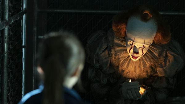 ES Kapitel 2 Pennywise - Foto: Warner