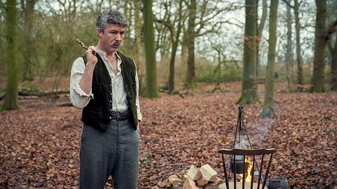Feiert Aidan Gillen bald als Abrahama Gold ein Comeback in Peaky Blinder? - Foto: Robert Viglasky / ARTE France