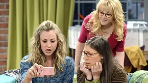 Melissa Rauch alias Bernadette aus Big Bang Theory kaum wiederzuerkennen - penny - amy - Foto: Sevenone International Melissa Rauch alias Bernadette aus Big Bang Theory kaum wiederzuerkennen - penny - amy - Foto: Sevenone International