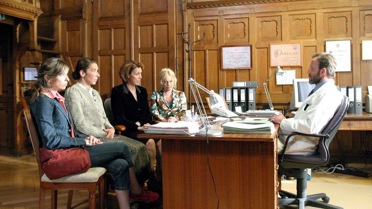 vier frauen und ein todesfall