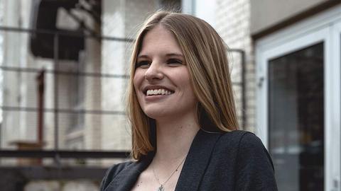 Berlin - Tag und Nacht: Toni reizt das Geheimnisvolle an Dean | Katharina Kock im Interview - Foto: RTLzwei