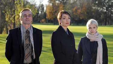 die schatten, die dich holen - Foto: 3sat (DE) / Honorarfrei - nur für diese Sendung bei Nennung ZDF und SWR/ORF/Oliver Roth die schatten, die dich holen - Foto: 3sat (DE) / Honorarfrei - nur für diese Sendung bei Nennung ZDF und SWR/ORF/Oliver Roth